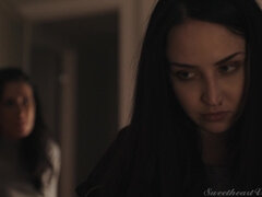 Culo, Cuarto de baño, Dormitorio, Jeans, Besar, Lesbiana, Lamidas, Perforación