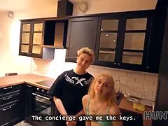 Mooi, Blond, Gevangen, Man die toekijkt, Gezichtspunt, Russisch, Tiener, Tieten likken