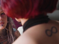 18 jahre, In den arsch, Fingern, Lecken, Rasiert, Dürr, Jungendliche (18+), Titten