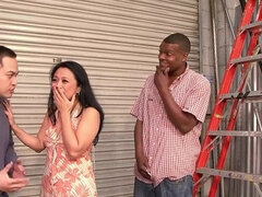 Asiatique, Noire, Sucer une bite, Cocu, Femme dominatrice, Hard, Humiliation, Rugueux