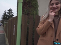 Nana, Gros cul, Blonde, En levrette, Européenne, Seins naturels, Pov, Pute
