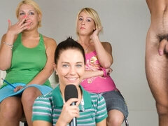 Leie, Grosser schwanz, Blondine, Cfnm, Gruppe, Handjob, Kurzes haar, Vintage