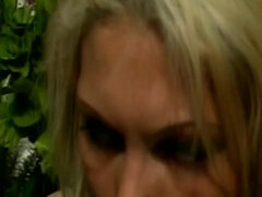 Blonde, Hardcore