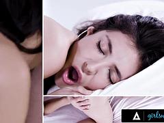 Schmutzig, Fingern, Behaart, Lesbisch, Lecken, Erotischer film, Jungendliche (18+), Titten