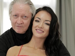 18 jaar, Grote kont, Grote lul, Pijpbeurt, Bruinharig, Hondjeshouding, Mager, Tiener