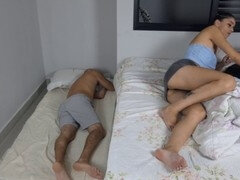 Amateur, Engañando, Pareja, Cornudo, Pajear, Casero, Falda, Chorro