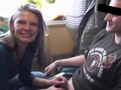 Blasen, Gruppensex, Deutsch, Selbstgemacht, Orgie, Im freien, Öffentlich, Zug