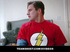 Grote lul, Pijpbeurt, Sperma shot, Tieten likken