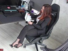 Bondage discipline sadomasochisme, Voeten, Vrouw, Dominante vrouw, Meesteres, Kantoor, Straf, Kousen