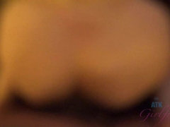 Mamada, Papá, Penetracion con dedos, Masturbacion con pies, Aceite, Afeitado, Estriptis, Tetas