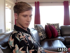 Cul, Grosse bite, Sucer une bite, Famille, Hard, Tabou, Tatouage, Adolescente