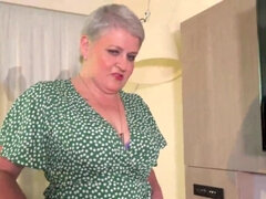 Brits, Seksspeelgoed, Europees, Hd, Huisvrouw, Masturbatie, Rijpe lesbienne, Kousen