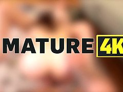 デカパイ, バイセクシャル, ハードコア, Hd, 熟年, 淫乱熟女, ロシア人, 三人