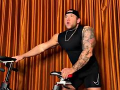 Любители, Геи, Спортзал, Ласковые ручки, Домашнее видео, Мастурбация, Мускулы