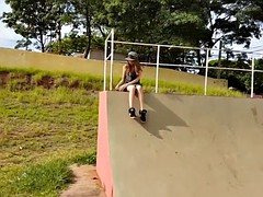 Gode, Masturbation, De plein air, Public, Adolescente, Vibromasseur