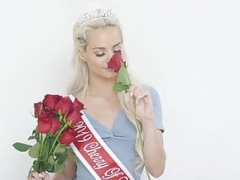 This blonde beauty shows usa why she deserves her crown