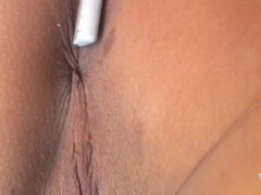 Asiatisch, Grosser schwanz, Braunhaarige, Spermaladung, Handjob, Nippel, Muschi, Titten