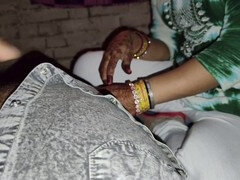 Erotic Hindi audio video of Indian housewife xshika giving amazing blowjob