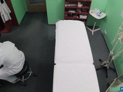 Leie, Blasen, Krankenschwester, Büro, Muschi, Titten, Uniform, Spanner