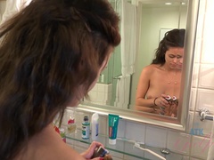 Badkamer, Grote mammen, Zwart, Pijpbeurt, Bruinharig, Gezichtspunt, Douche, Tieten likken