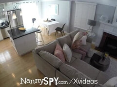 Kinderhüterin, Blondine, Blasen, Schwanz, Hundestellung, Muschi, Titten, Netzkamera