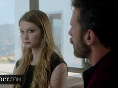 Gros seins, Sucer une bite, En levrette, Robe, 2 femmes 1 homme, Branlette thaïlandaise, Chaussures, Plan cul à trois