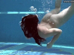 Tetas grandes, Hembra, Novia, Piscina, Público, Coño, Ruso, Tetas