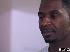 Большой член, Черные, Натуральные сиськи