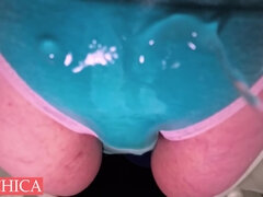 Leie, Frau, Masturbation, Orgasmus, Höschen, Pissen, Toilette, Nass