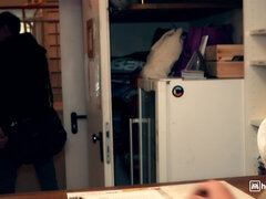 Sucer une bite, Brunette brune, Européenne, Allemand, Branlette thaïlandaise, Hongroise, Seins naturels, Réalité