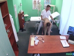 素人, フェラチオ, イく瞬間, 医者, バック, 看護婦, 驚き, ユニフォーム