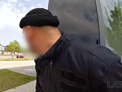 Blasen, Tschechisch, Doppelpenetration, Polizei, Realität, Jungendliche (18+), Flotter dreier, Uniform