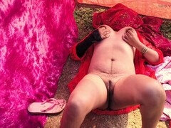 18 años, Tía, Indio, Madres para coger, Orgasmo, Al aire libre, Coño, Madrastra