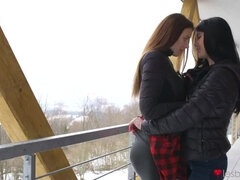 Большие сиськи, Черные, Поцелуи, Лесбиянка, Массаж, Масло, Влажная