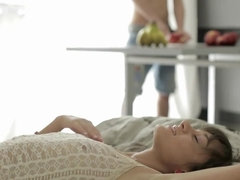 Sucer une bite, Brunette brune, Adolescente