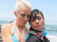 Grosse titten, Fingern, Küssen, Lecken, Lingerie, Masturbation, Muschi, Rasiert