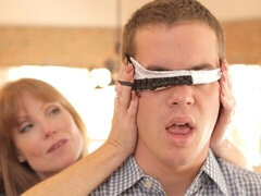 Grote kont, Grote lul, Grote mammen, Pijpbeurt, Vriendje, Hondjeshouding, 1 man 2 vrouwen, Vriendin