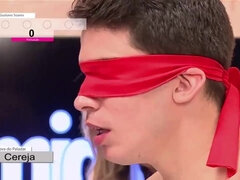 舐める尻, ぽっちゃり, 茶髪の, イく瞬間, 手コキする, 下着, 熟年, オージー