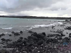 Amateur, Plage, Bikini, Exhib, Petite amie, Pov, Public, Fumer