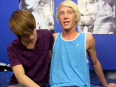 In den arsch, Britisch, Knallhart, Kehlenfick, Schwul, Küssen, Nackt, Jungendliche (18+)