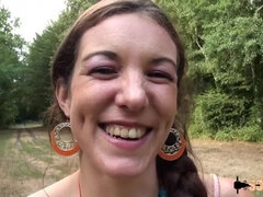 Enthousiasteling, Grote lul, Bruinharig, Frans, Interraciaal, Moeder die ik wil neuken, Buiten, Mager