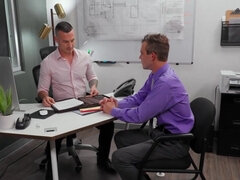 The job interview turns sexual for a couple of hunks