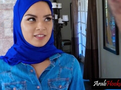 Arabisch, Grosser arsch, Grosser schwanz, Kehlenfick, Schwanz, Hd, Jungendliche (18+), Flotter dreier