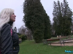 Leie, Bad, Blondine, Betrug, Im freien, Pov, Öffentlich, Titten