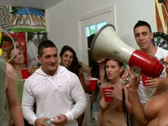 Сногсшибательные, Большая жопа, Брюнетки, Колледж, Латиноамериканки, Лесбиянка, Порнозвезда, Студентка