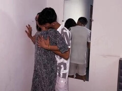 18 ans, Asiatique, Cul, Sucer une bite, Couple, Hd, Fait maison, Indienne