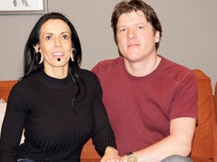 Gros cul, Gros seins, Bikini, Sucer une bite, Brunette brune, En levrette, Mère que j'aimerais baiser, Nénés