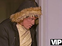 Grosse titten, Vollbusig, Tschechisch, Milf, Natürlich, Natürlichen titten, Piercing, Lehrer