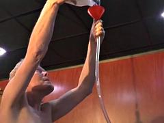 Enthousiasteling, Anaal, Naakte man aangeklede vrouw, Dubbele penetratie, Vuisten, Frans