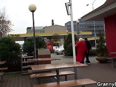 Pijpbeurt, Opa, Omie, Reusachtig, Rijpe lesbienne, Realiteit, Tieten likken